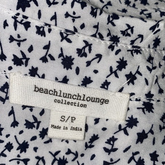 Beachlunchlounge button down shirt size small - Picture 4 of 7